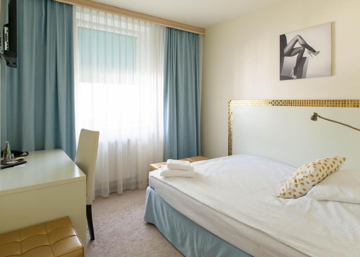 Hotel Court Wellness&Spa Kędzierzyn-Koźle Buitenkant foto