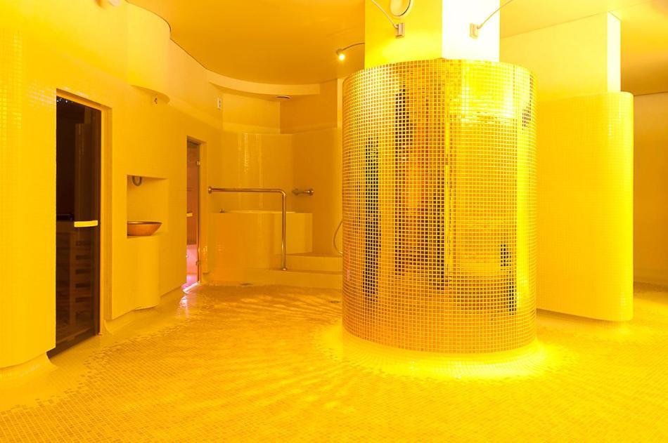 Hotel Court Wellness&Spa Kędzierzyn-Koźle Buitenkant foto