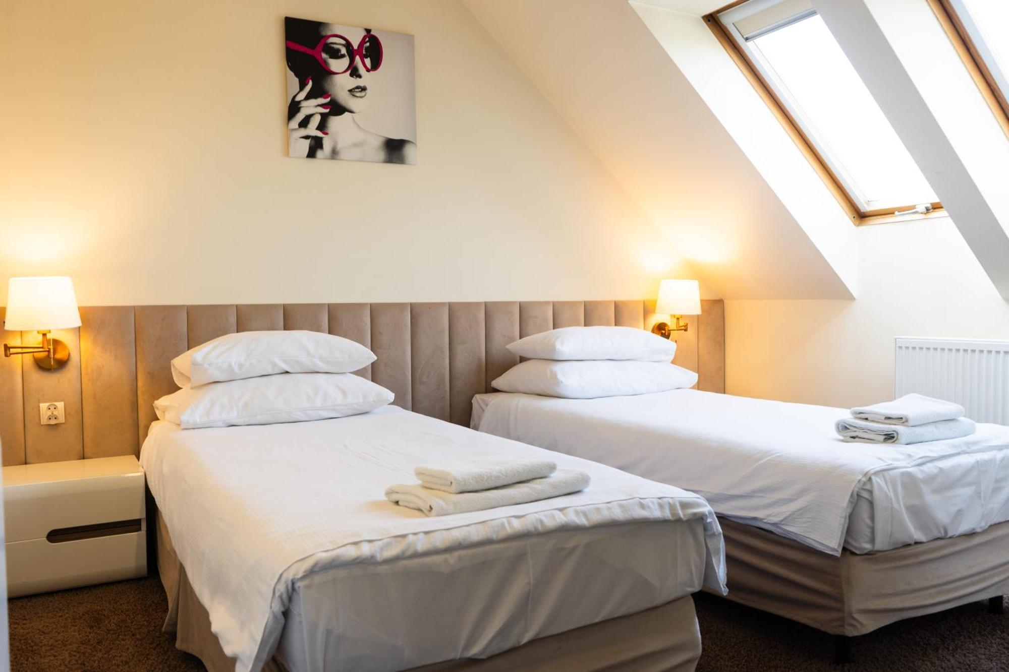 Hotel Court Wellness&Spa Kędzierzyn-Koźle Buitenkant foto