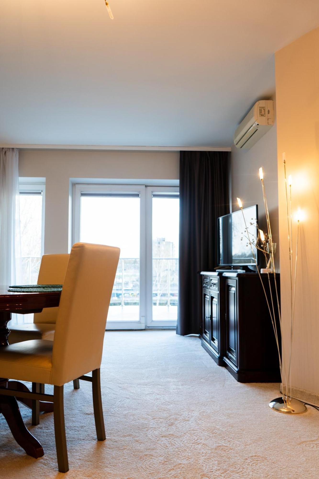 Hotel Court Wellness&Spa Kędzierzyn-Koźle Buitenkant foto