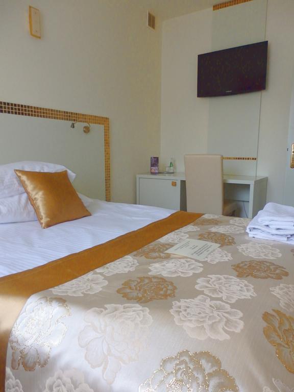 Hotel Court Wellness&Spa Kędzierzyn-Koźle Buitenkant foto