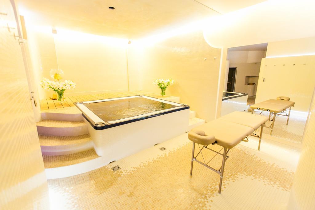 Hotel Court Wellness&Spa Kędzierzyn-Koźle Buitenkant foto
